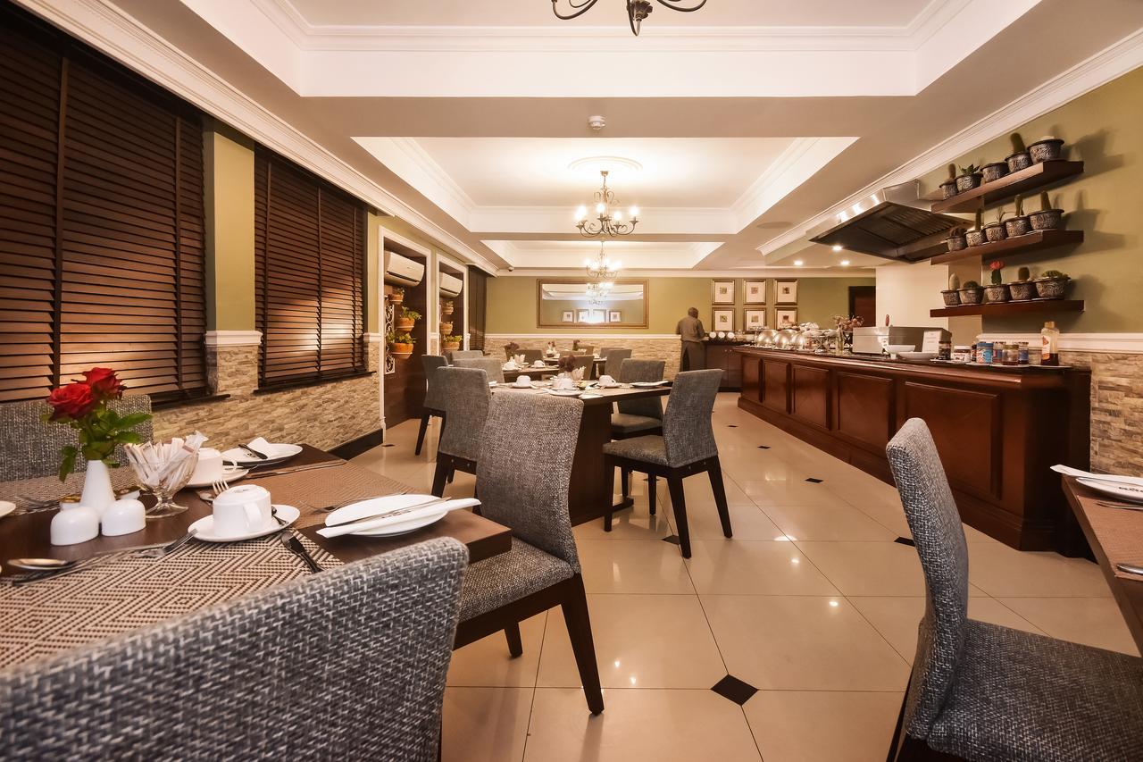 Bon Hotel Абуджа Екстериор снимка