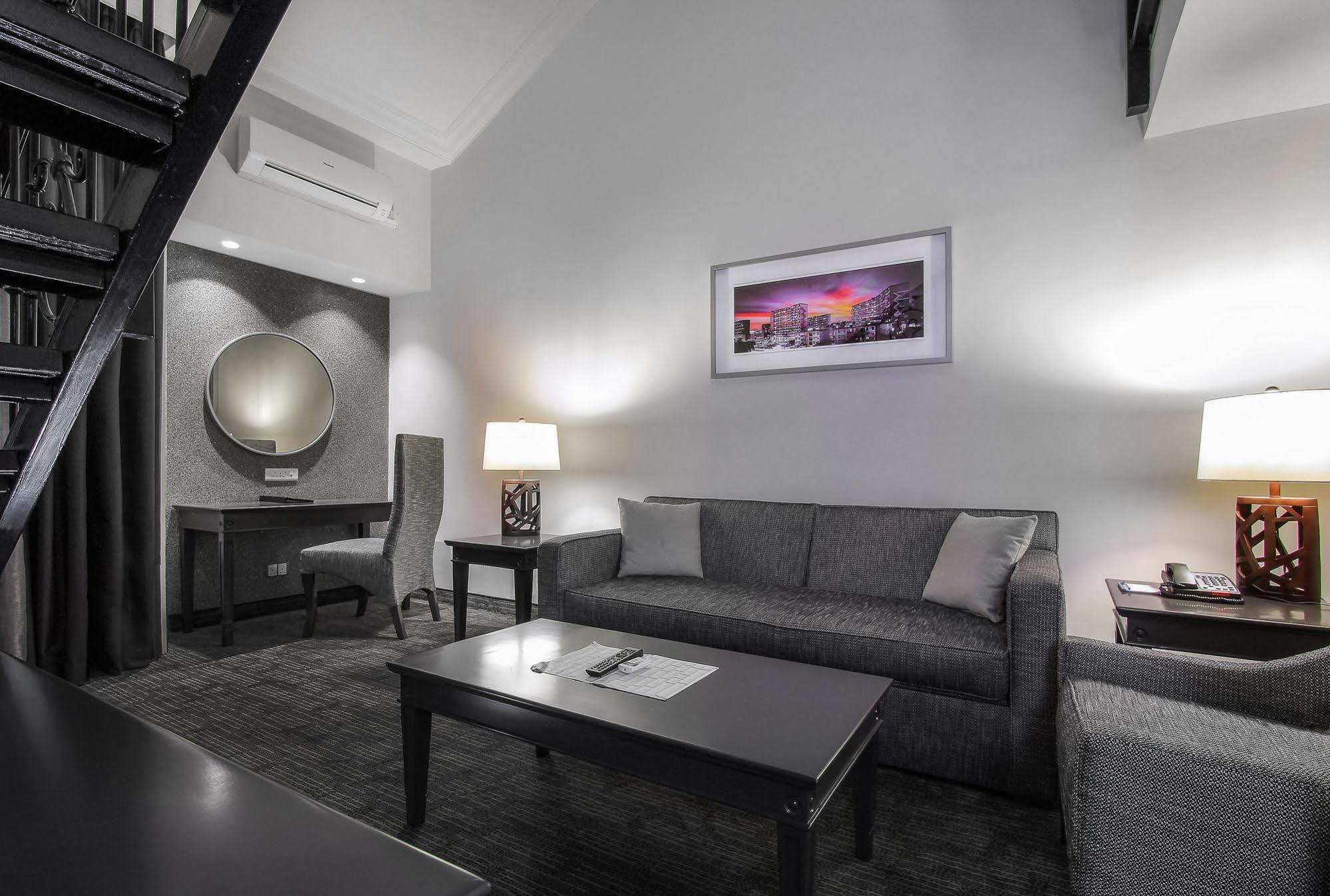 Bon Hotel Абуджа Екстериор снимка